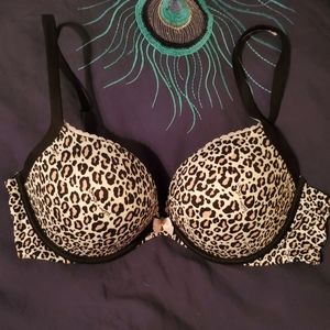 Victoria's Secret push up bra 36D